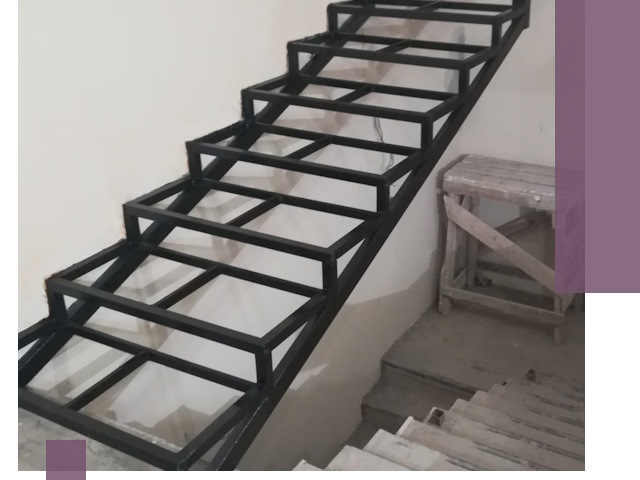 Демонтаж лестниц на металлокаркасе в Сарове: быстрый вывоз и разбор