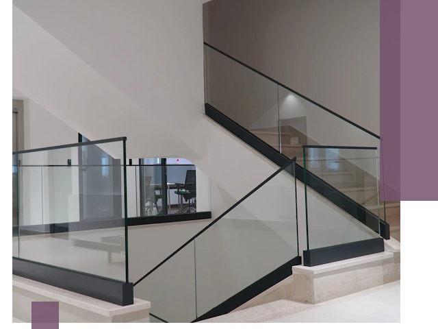 Стеклянные перила премиум-класса с установкой в Сарове